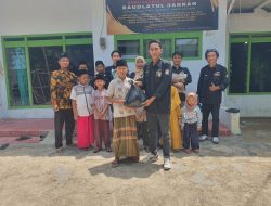 Santuni Anak Yatim, Keluarga HIMATIF UNIRA Salurkan Paket Sembako