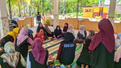 Tingkatkan Ekonomi Lokal, Tim PM-BEM UNIRA Gelar Hilirisasi Olahan Udang Vaname di Desa Grujugan